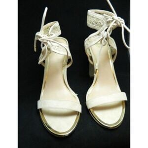 Disney Alice in Wonderland Beige Heels Sz 10‎